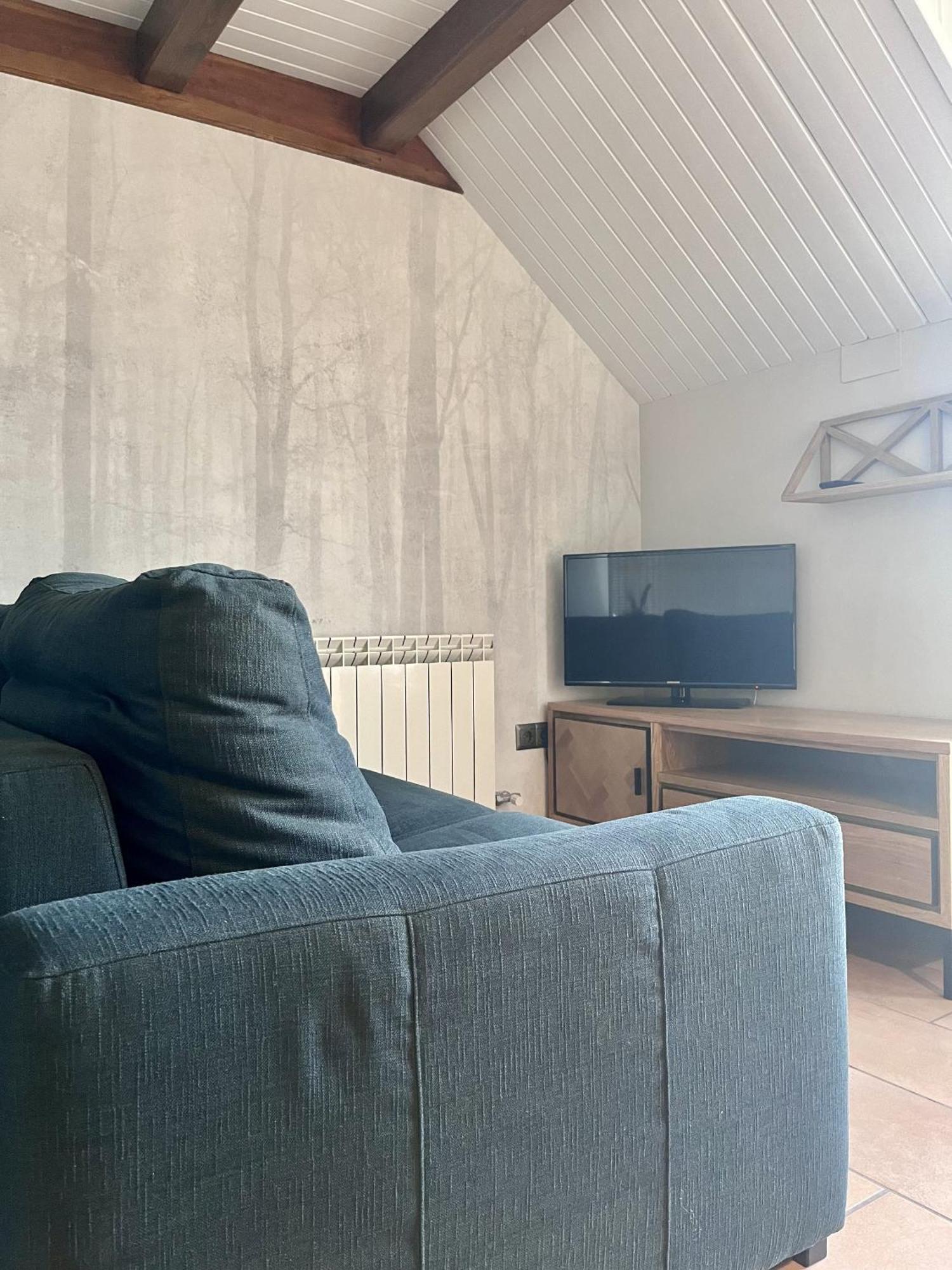 Apartamentos Blasco Tramacastilla de Tena Exteriör bild